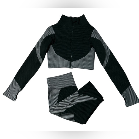 3 Women's Activewear Sets - Black, Grey, and Olive Green - Picture 4 of 12